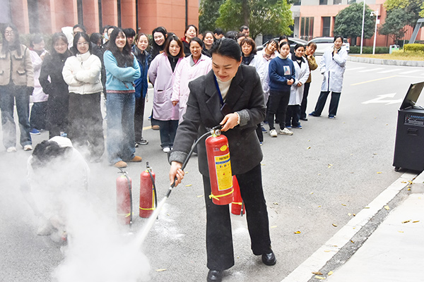 75040324.jpg 微信圖片_20251205163606_139_241.jpg